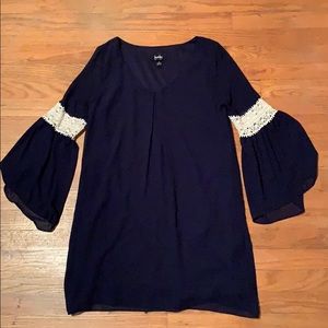 Flowy-Sleeved Bohemian Tunic Dress